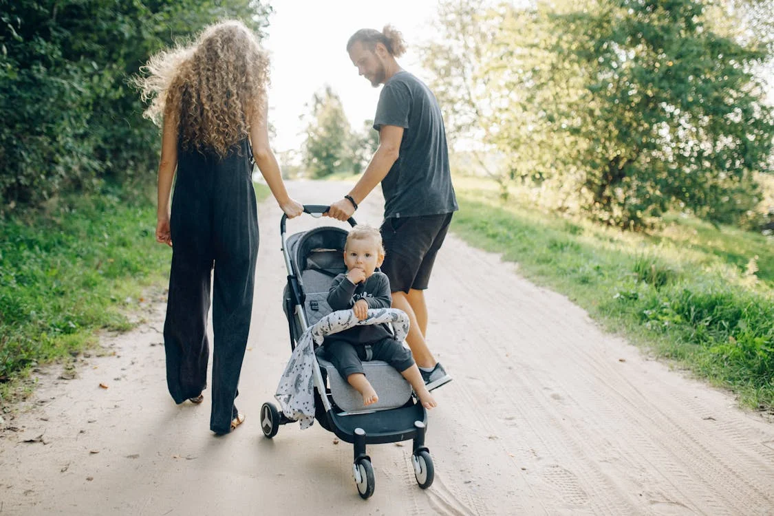 Kinderkraft : avis sur la marque et ses poussettes